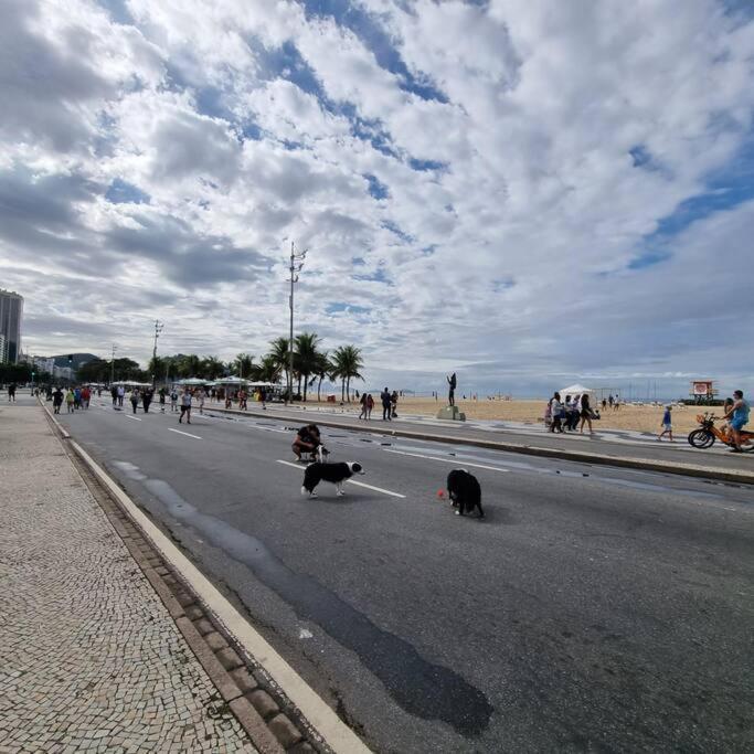 ריו דה ז'ניירו Apartamento Em Copacabana A 100 Metros Da Praia מראה חיצוני תמונה